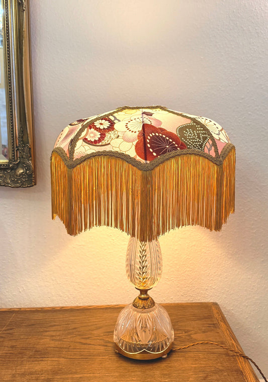 On Lining: How We Shape the Light